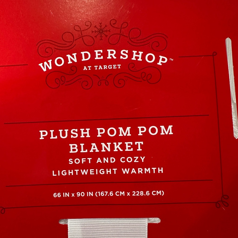 Wondershop White Plush‎ Pom Pom Blanket NEW - Picture 2 of 2